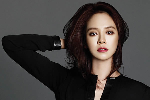 Song Ji-Hyo “Entourage” Dizisinde Konuk Oyuncu Olarak Yer Alacak