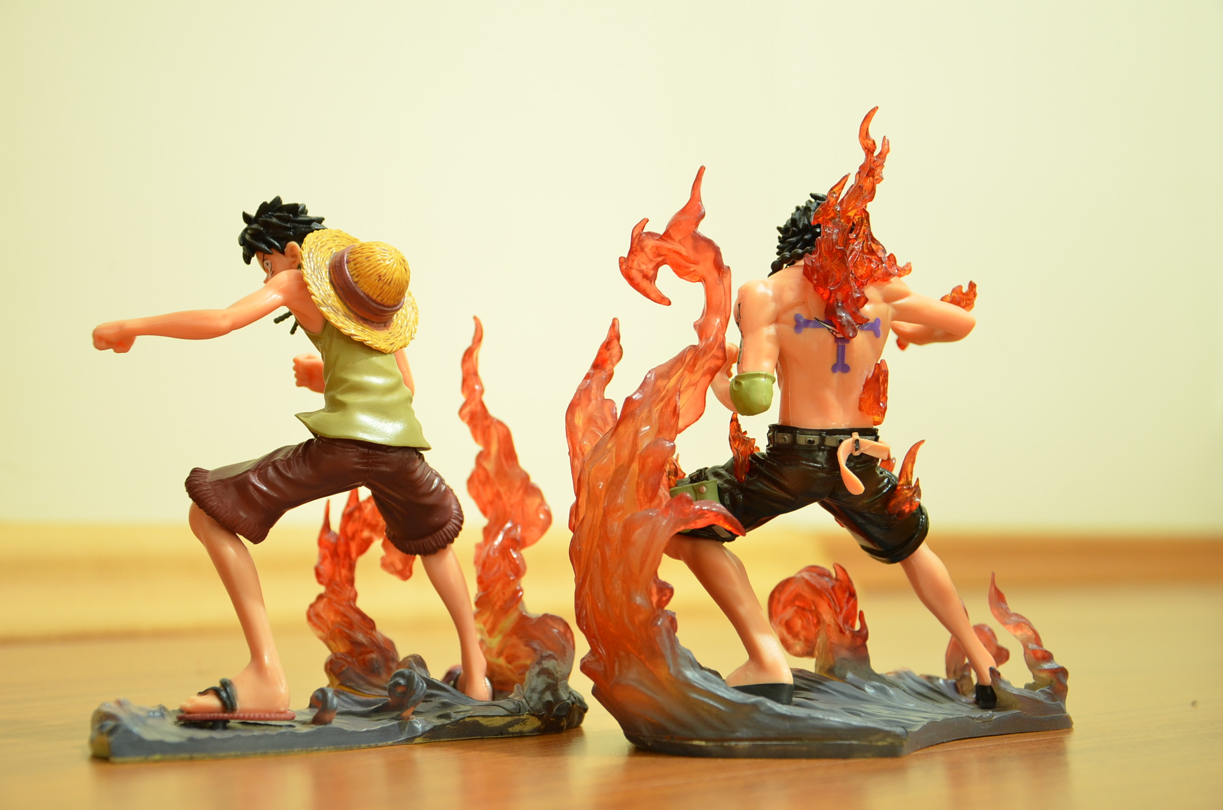 One Piece-Naruto Ve Marvel Figürleri-http://i.hizliresim.com/40RXW4.jpg