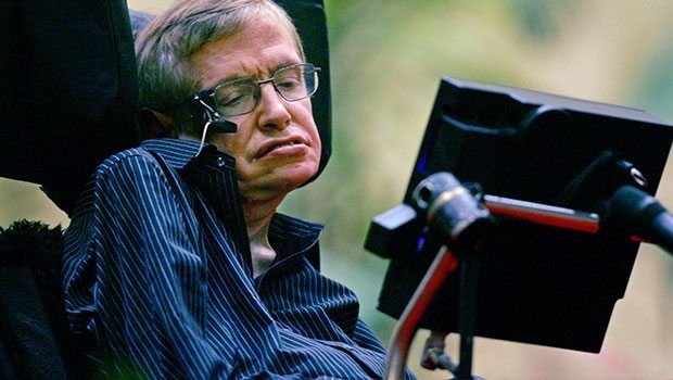 Hawking: Bin yıl içinde dünyayı boşaltın
