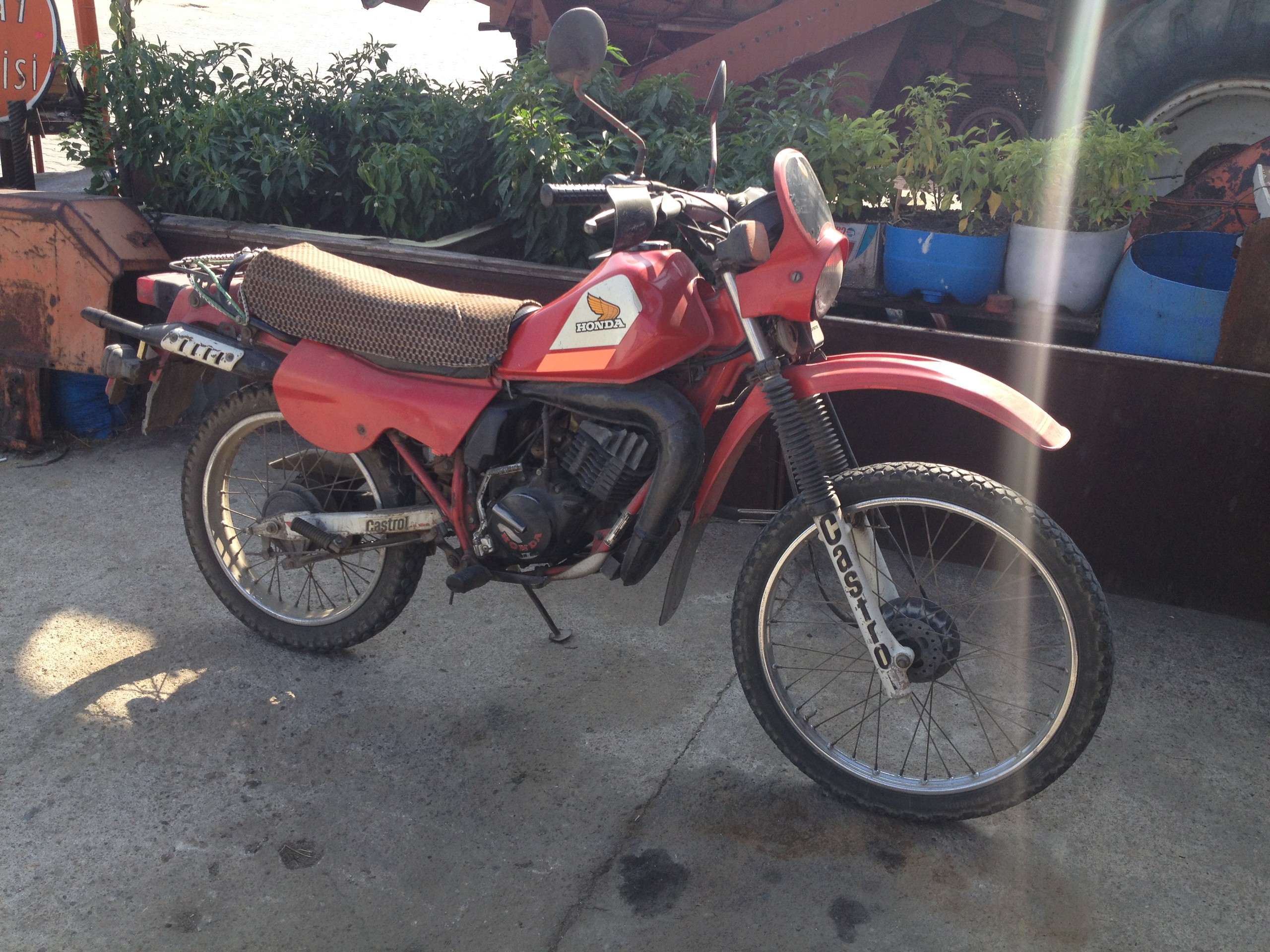 kb9YyW.jpg
