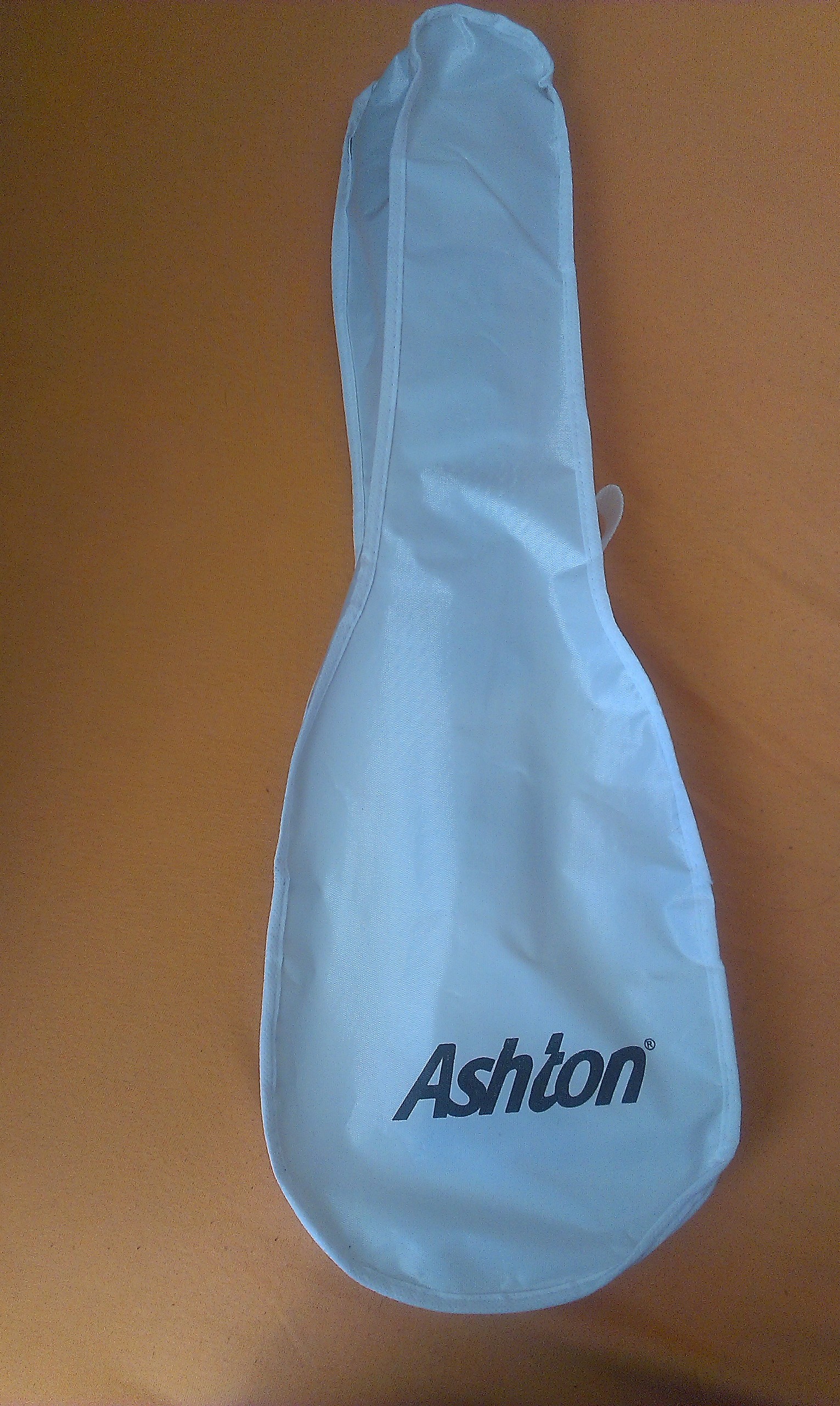  Satılık Ashton Uke101 (Ukelele)