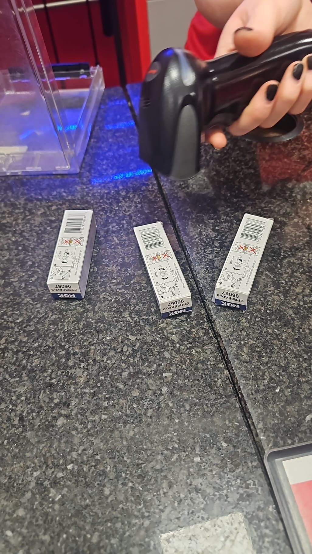 1g564ocb.jpg