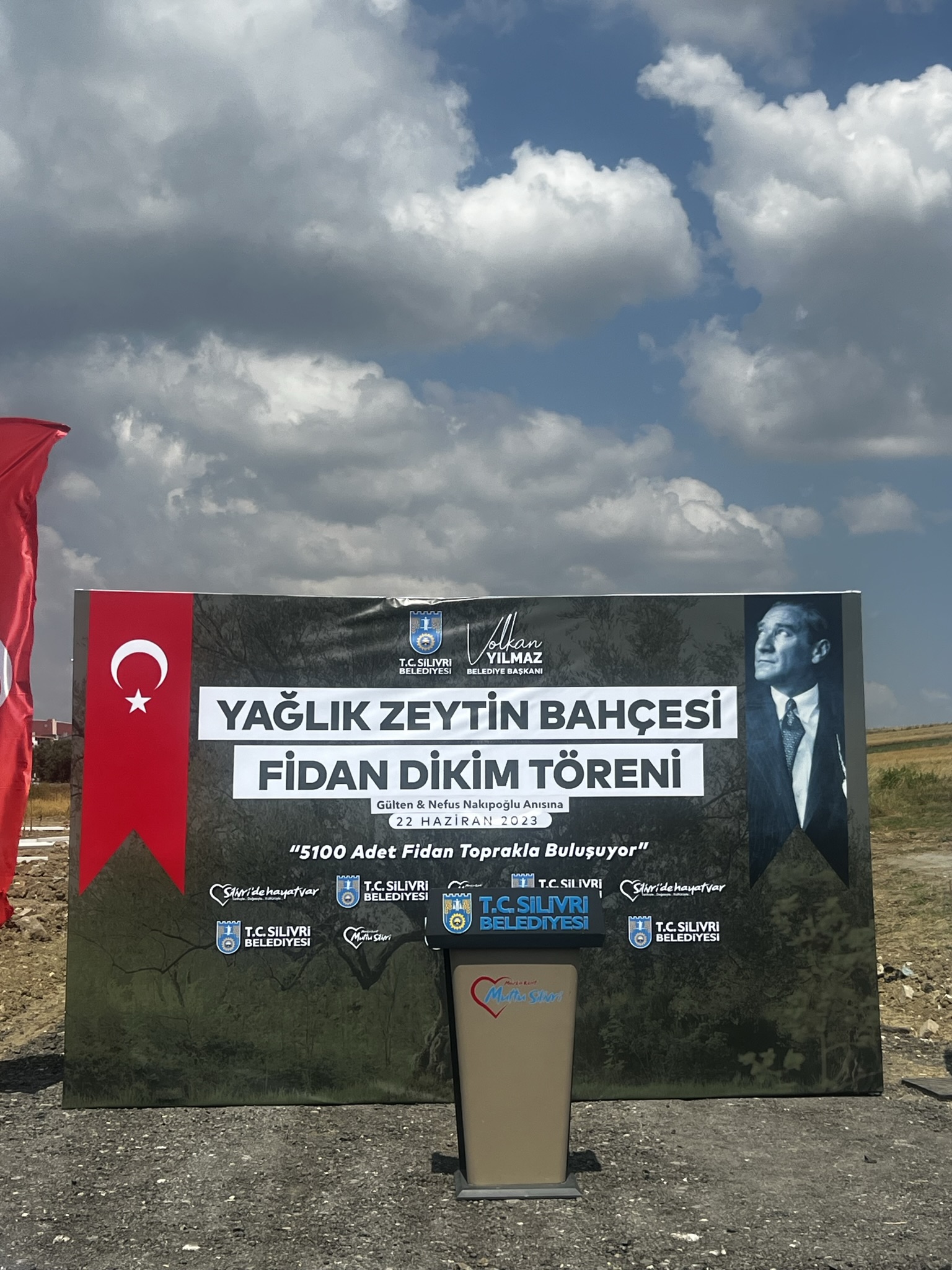 Türam Meslek Lisesi öğrencileriyle zeytin bahçesi çalışması