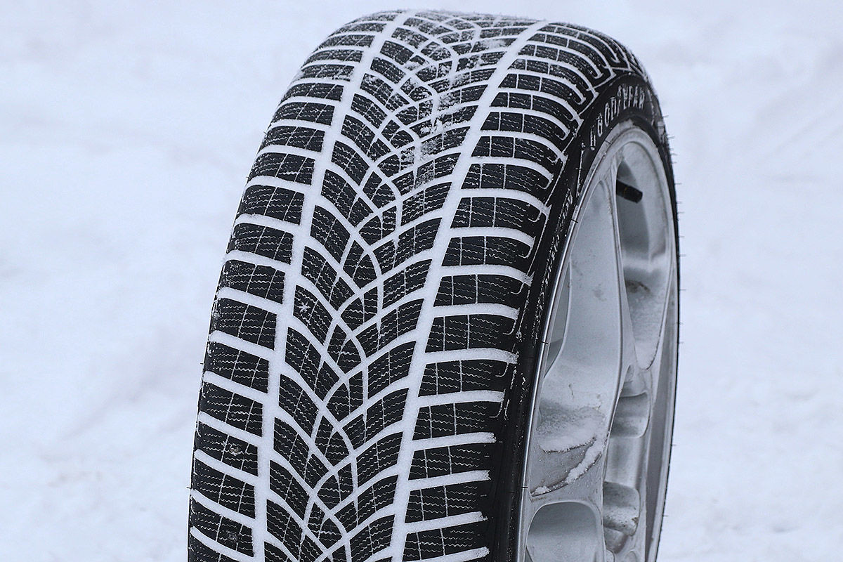 Goodyear ultragrip performance