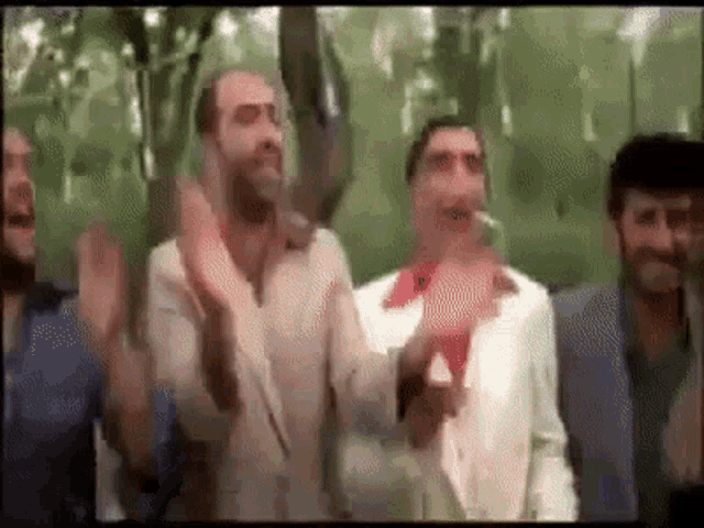 2vnev8a.gif