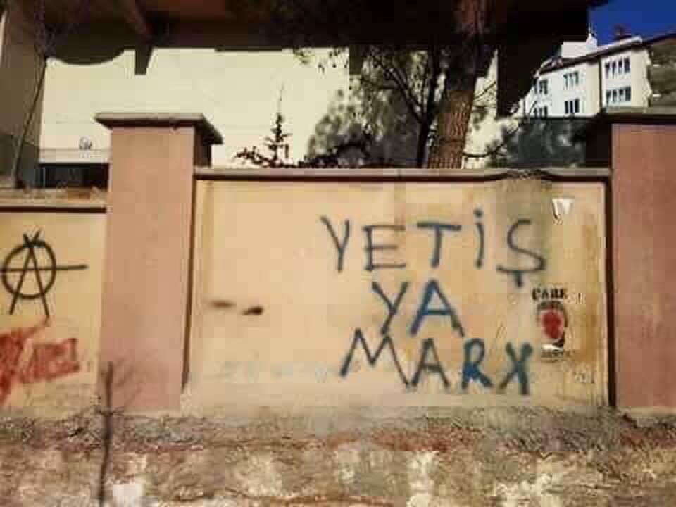 4pXNX0.jpg
