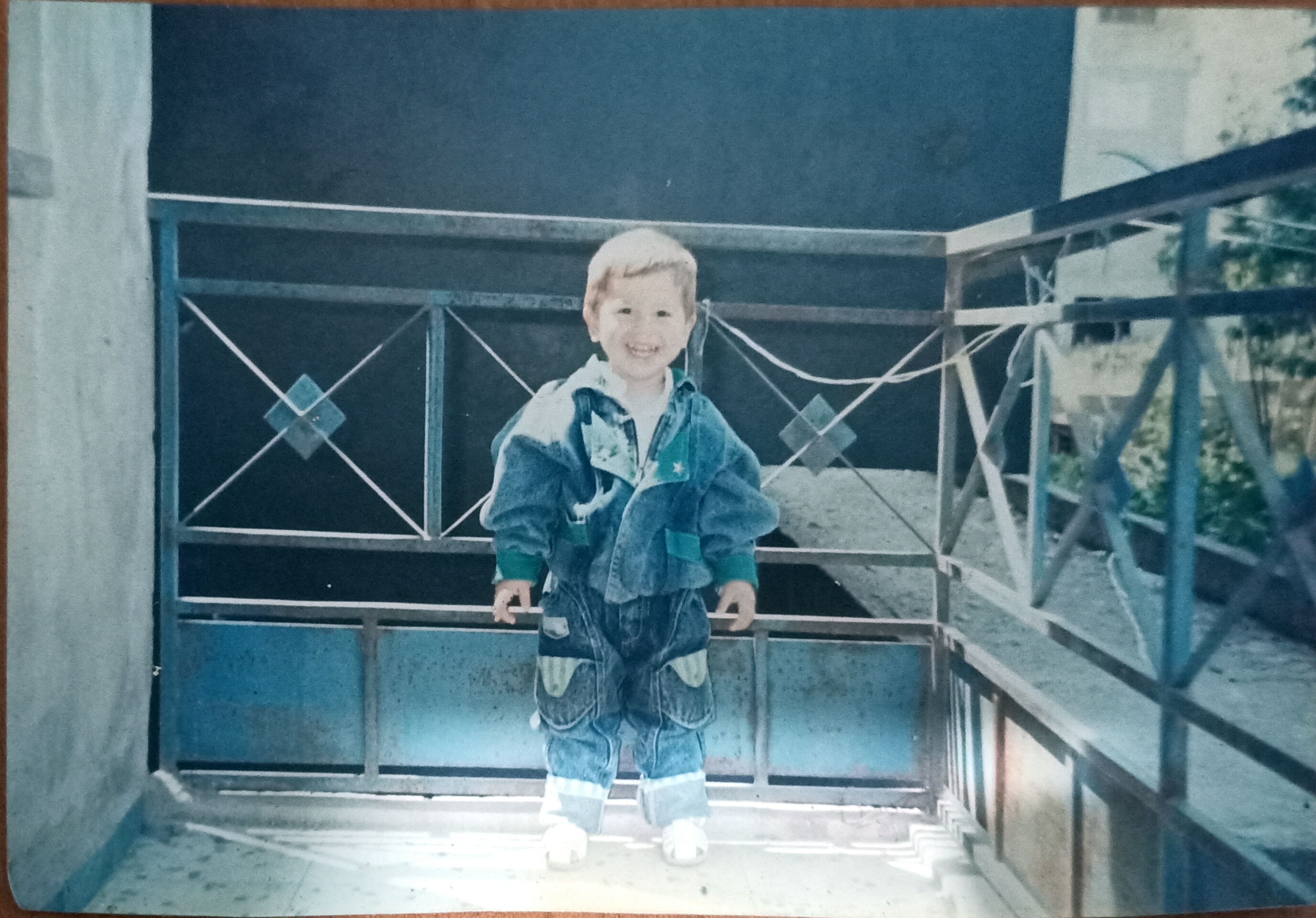 �ocukluk Foto�raflar�m�z. . . ((: