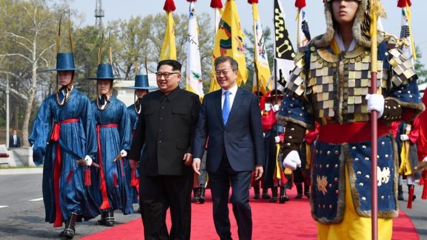 Güney Kore ile Kuzey Kore'nin Kim Jong-un 'yeni tarihi' sözü verdi BLY3y9