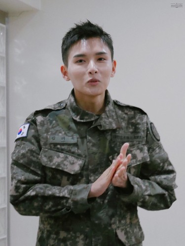 Ryeowook/려욱 / Who is Ryeowook? ROdyqG