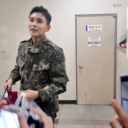 Ryeowook/려욱 / Who is Ryeowook? A1kq6R