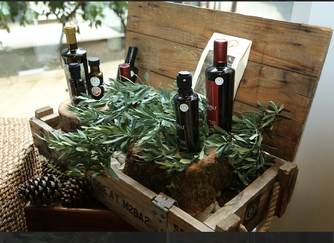 Ganos zeytinyağlarının zeytin dallarıyla hazırlanan workshop sunumu