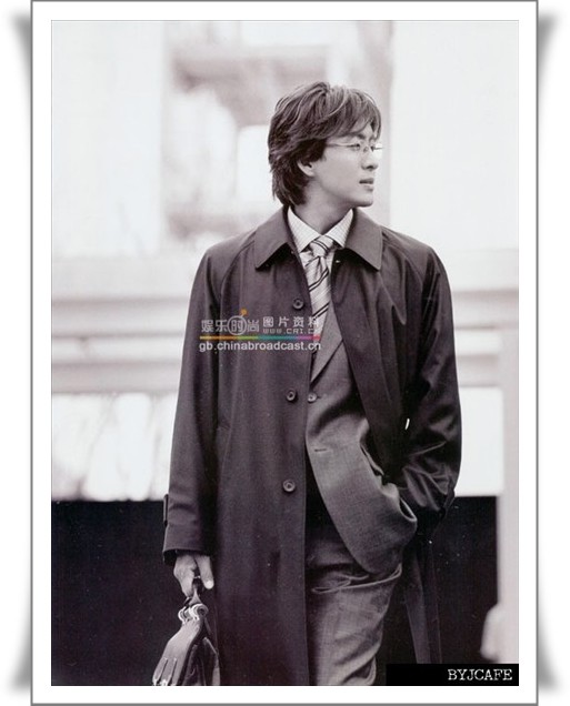 Bae Yong Joon Resim Albümü - Sayfa 3 D741GQ