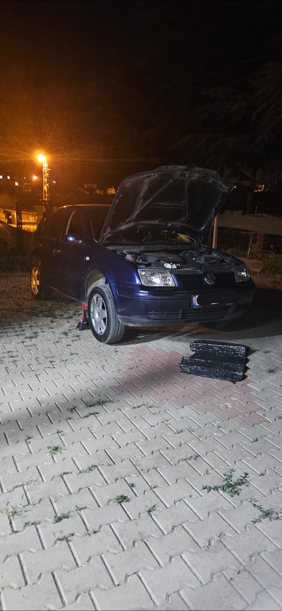 dja7ua8.jpg