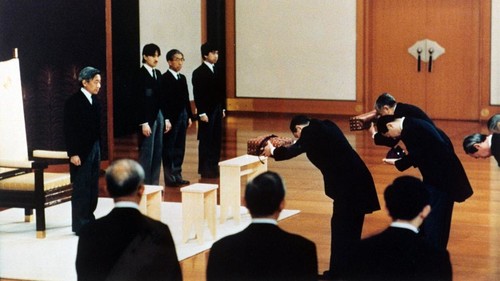 Japon İmparatoru Akihito kimdir? DvyaZL
