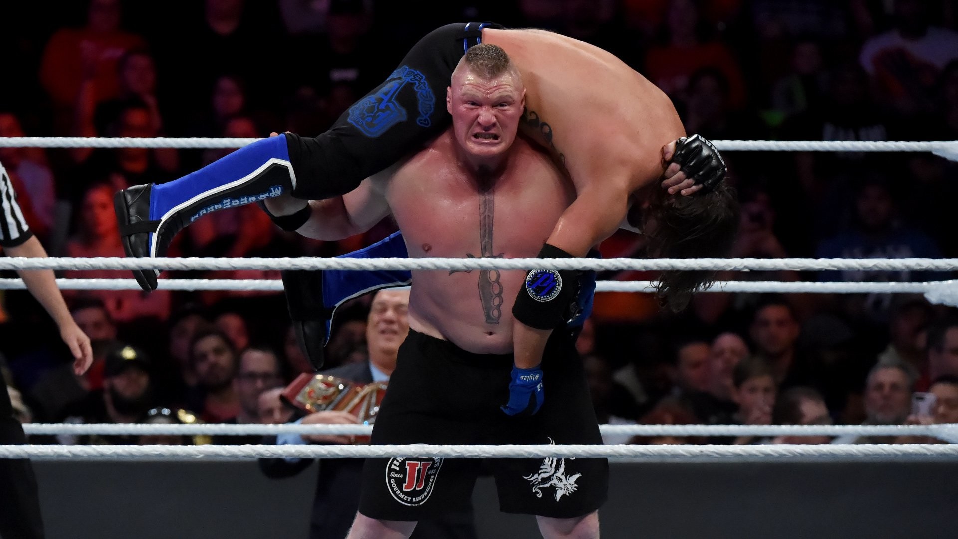 Bilindiği üzere Vince McMahon, AJ Styles vs. Brock Lesnar maçının değişimin...