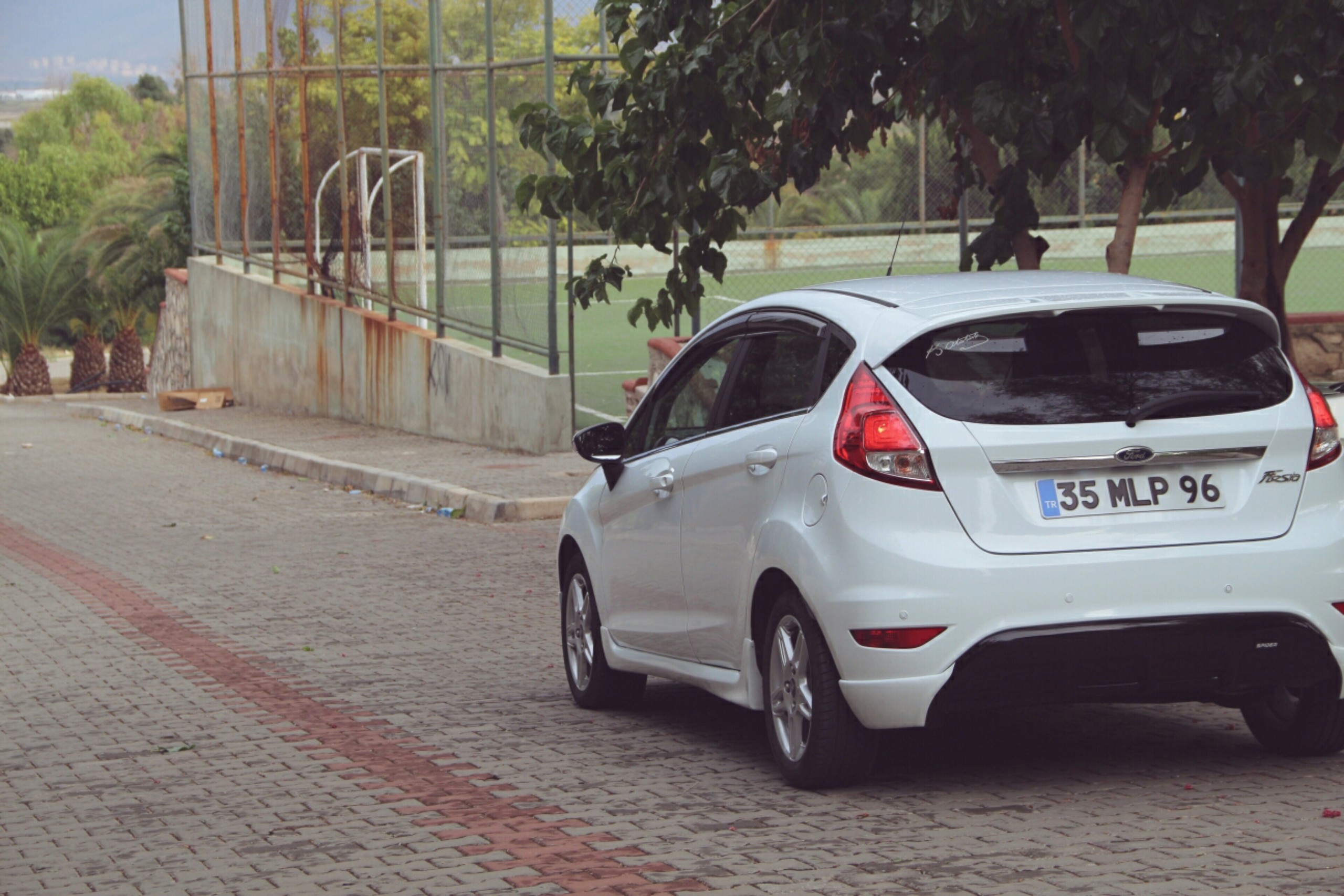 L 50 Фото