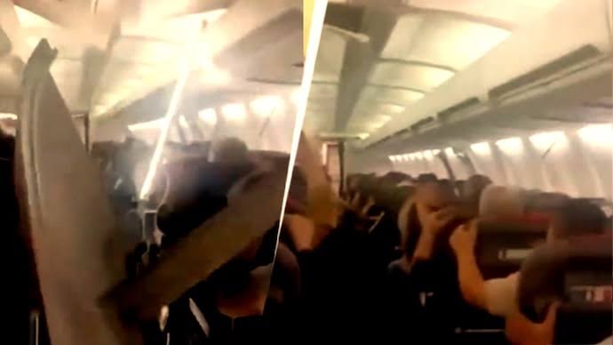 Iranian Boeing 737 Suffers Severe Vibrations, Cabin Panels Come Loose
