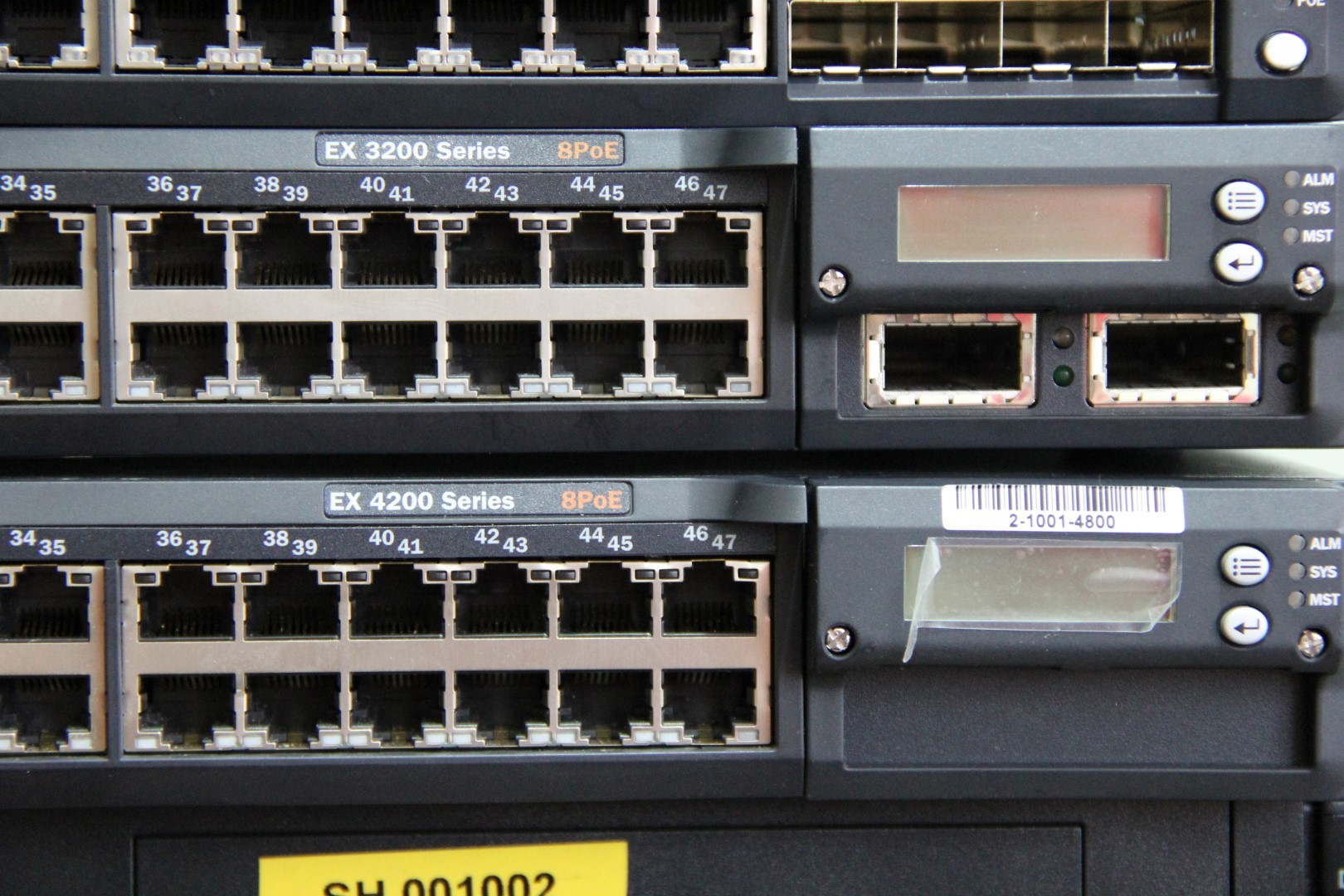 10g sfp коммутатор. Коммутатор Juniper ex4200-48t. Juniper ex2200-48t-4g. Juniper ex3200-48t.