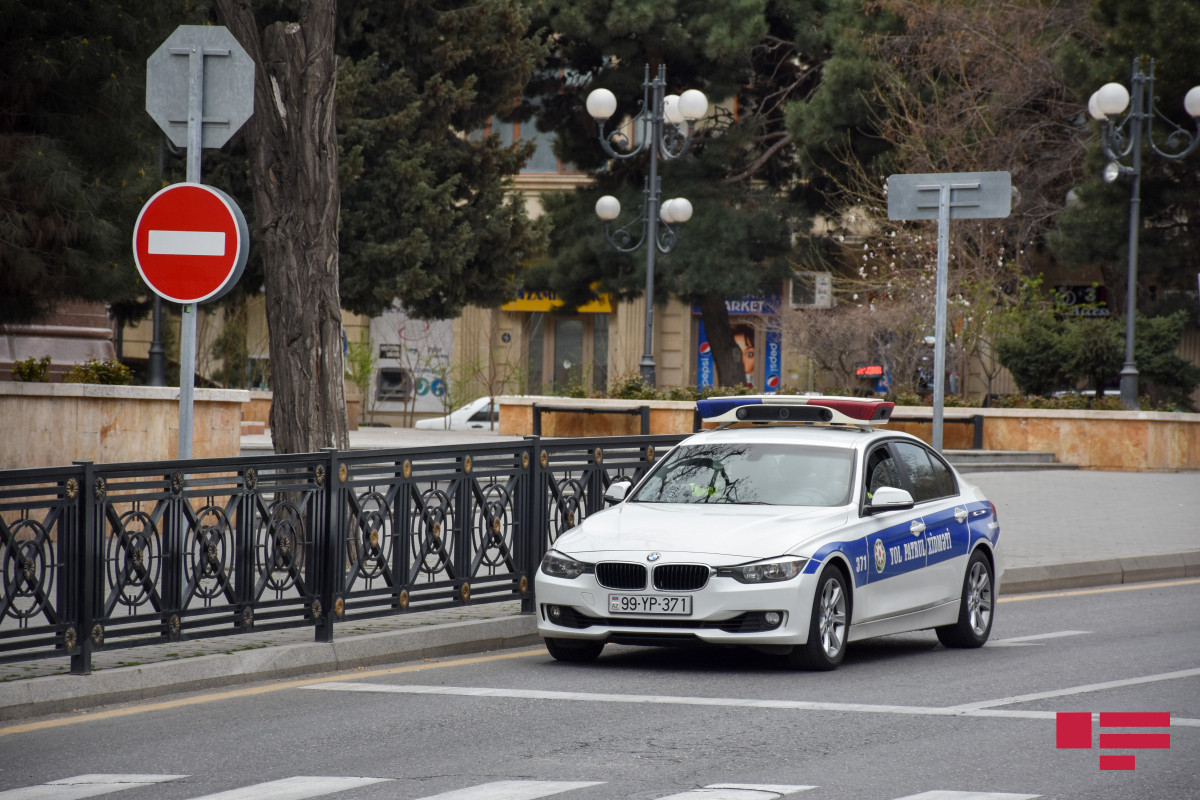 Daşkəsəndə polisin “saxla” əmrinə tabe olmayan sürücü piyadanı vurub