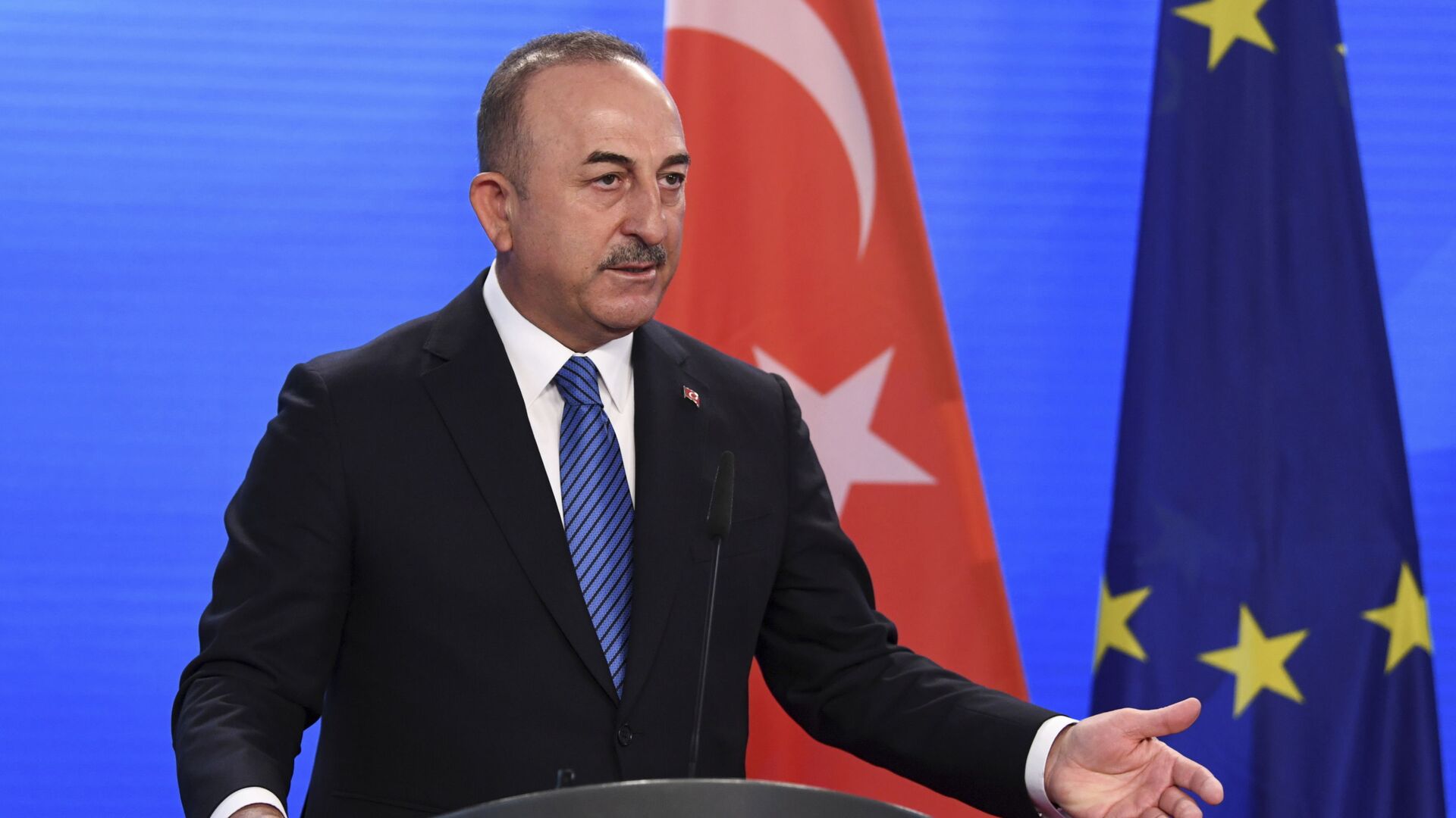 Mevlud Çavuşoğlu discussed the situation in Ukraine with the Secretary General of NATO