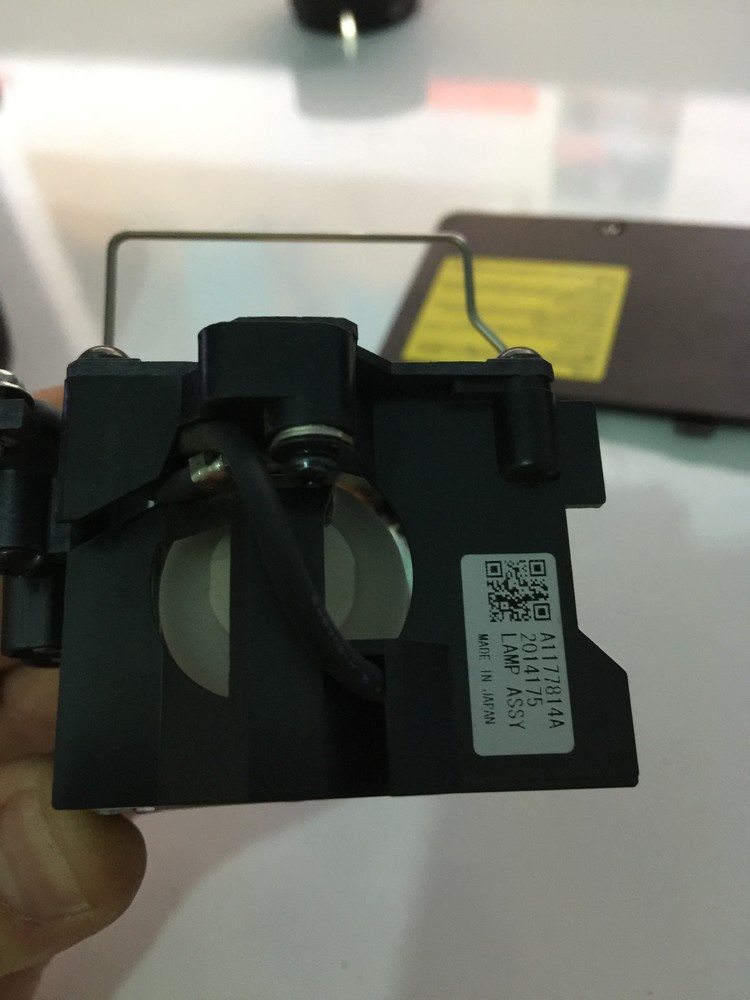 qv2ZRq.jpg