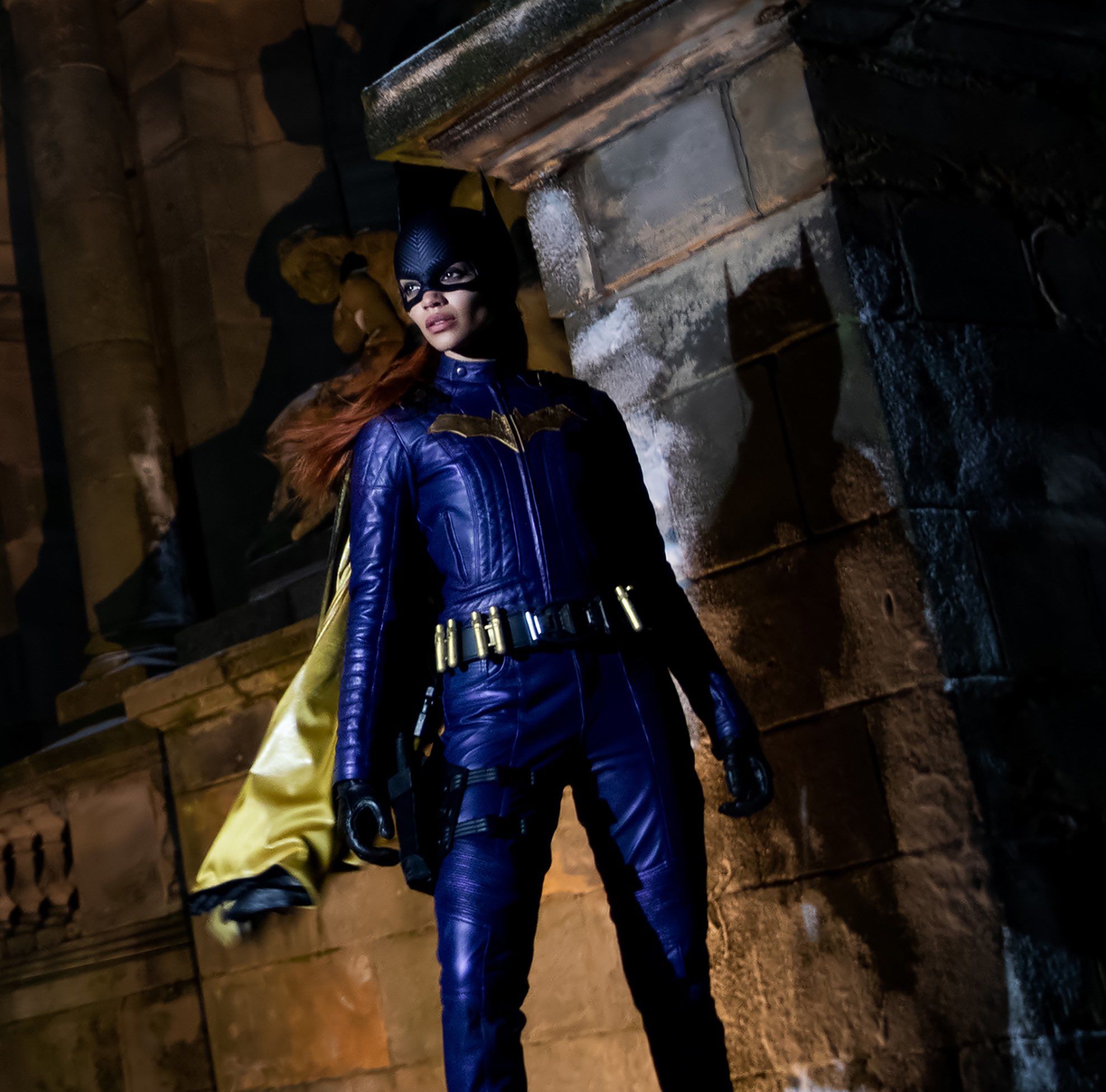Batgirl filminden kostml bir grseli yaynland