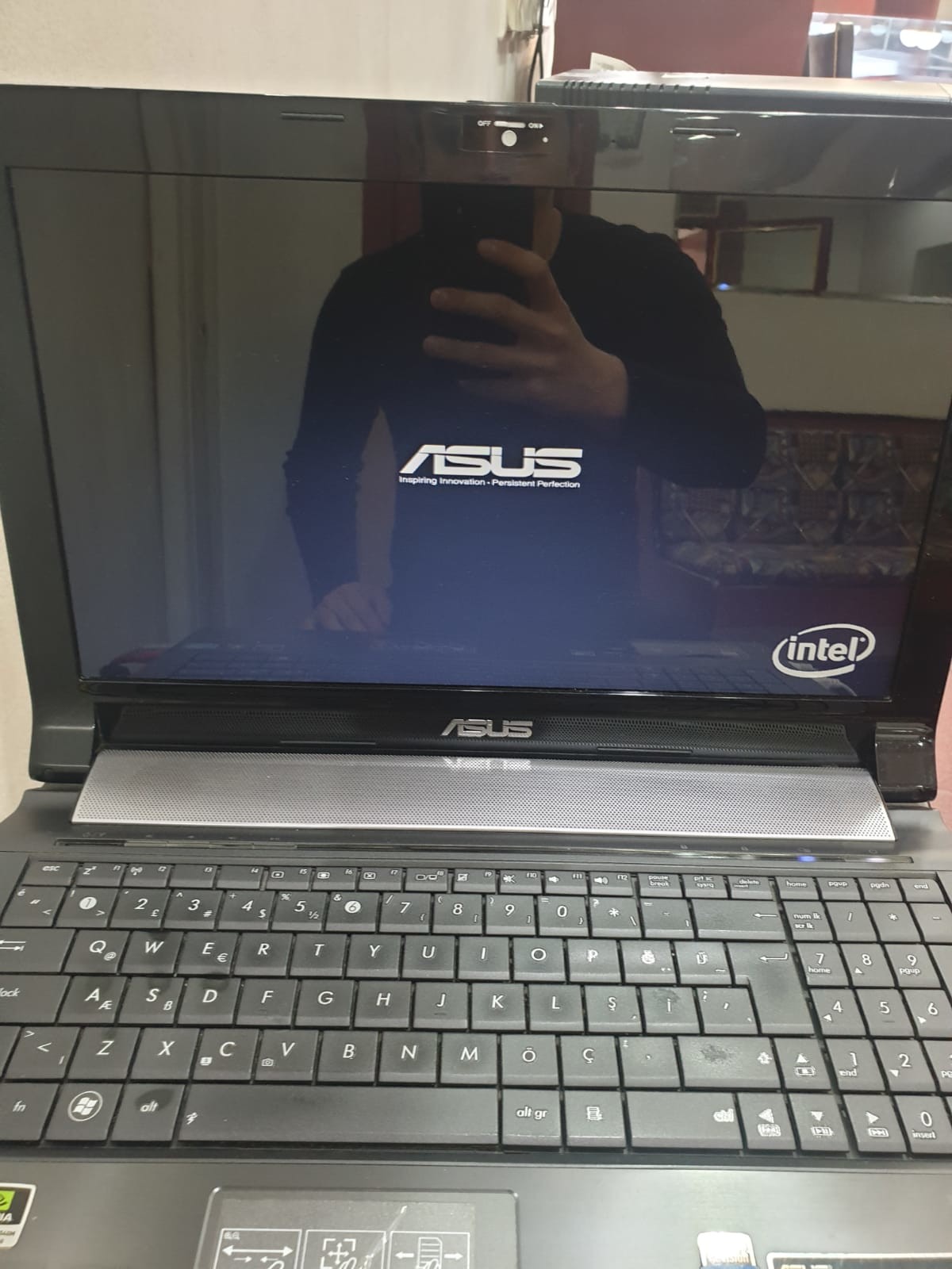 v63qZr.jpg