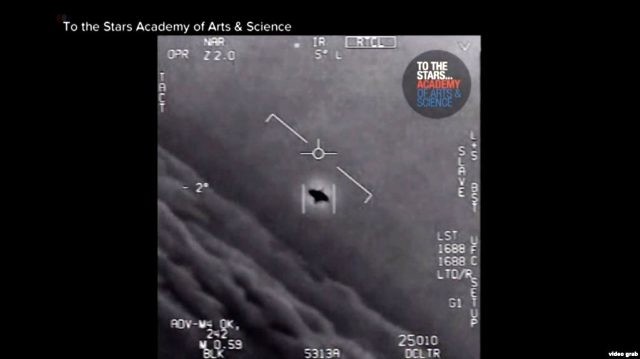 Pentagon, 2004-2015 yllar arasnda kaydedilen UFO'lar gsteren 3 video yaynlad